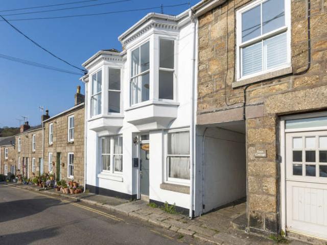 Apartment for sale in Penzance, Isle Of Man
