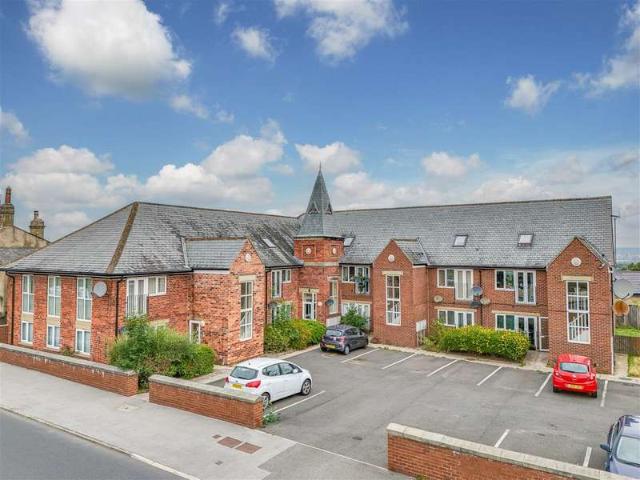 Apartment for sale in Middleton, West Yorkshire