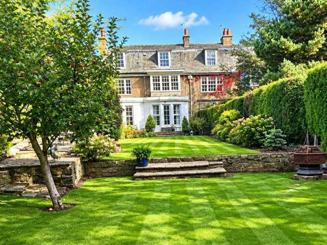 Apartment for rent in Bardsey, Leeds