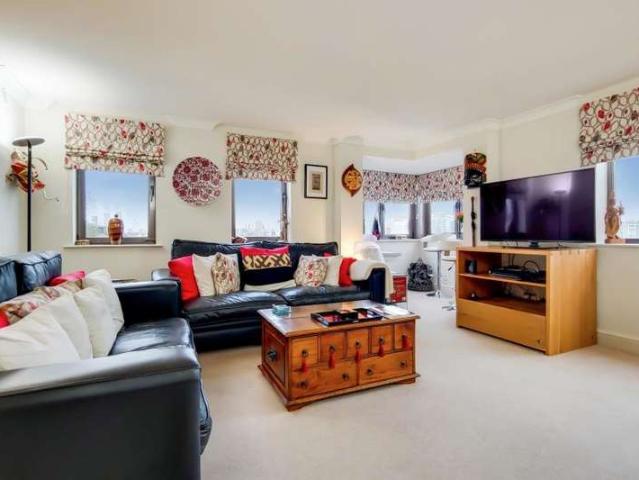 Apartment for sale in Isle Of Dogs, Cubitt Town