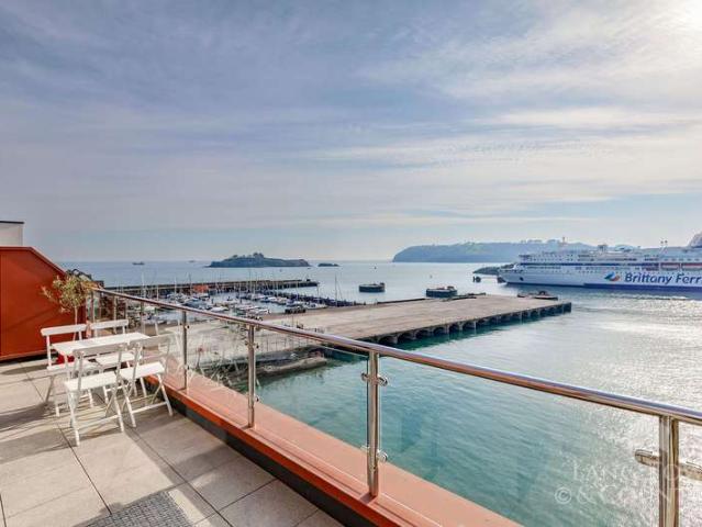 Apartment for sale in Millbay, Mount Wise
