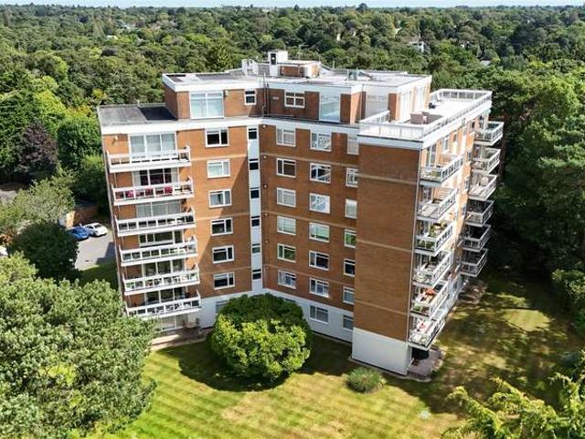 Apartment for sale in Branksome Chine, Canford Cliffs