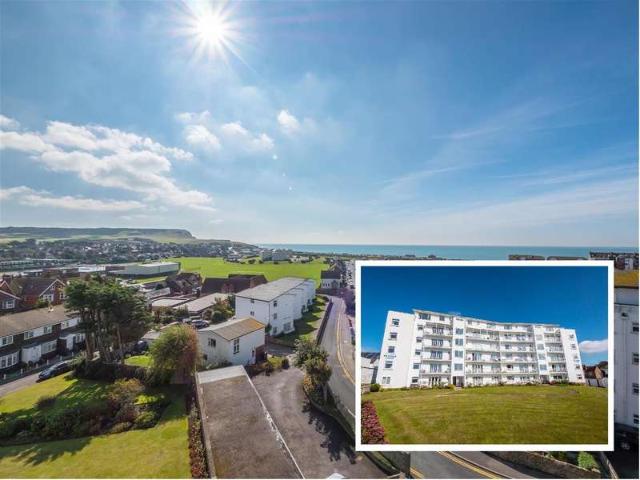 Apartment for sale in Seaford, Iford