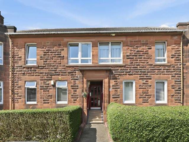 Apartment for sale in Craigton, Scotland