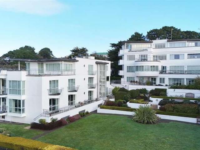 Apartment for sale in Canford Cliffs, Poole