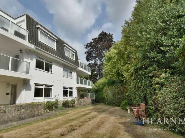 Apartment for sale in Tricketts Cross, Ferndown