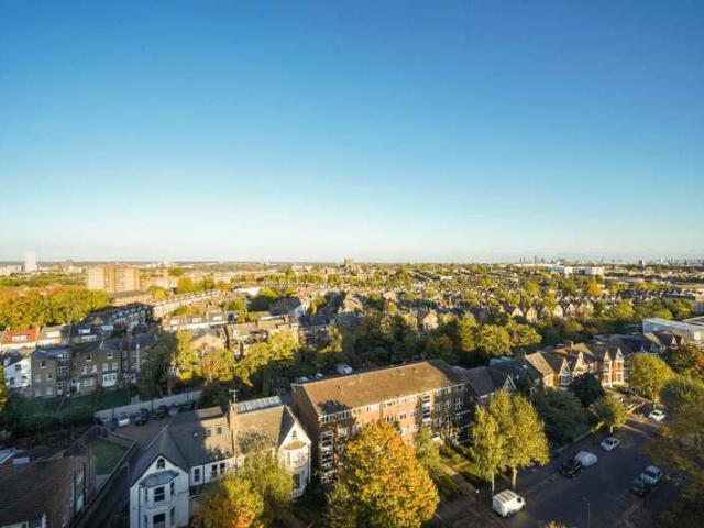 Apartment for rent in Stamford Hill, Greater London