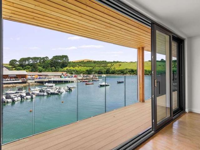 Apartment for sale in Strode, Devon