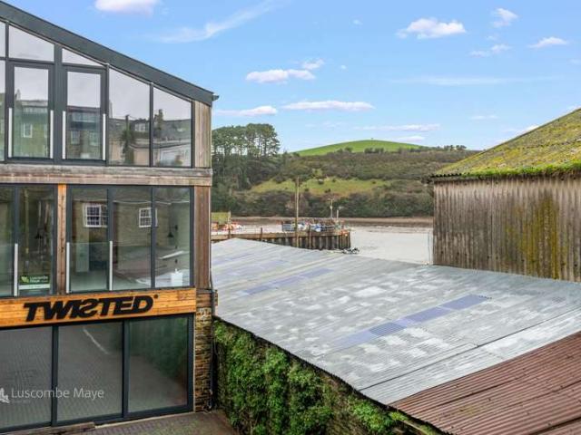 Apartment for sale in Strode, Devon