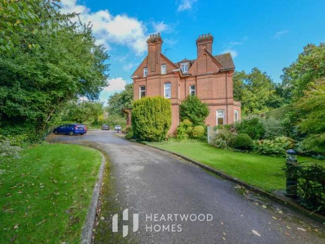 Apartment for sale in St Albans, Five Acres