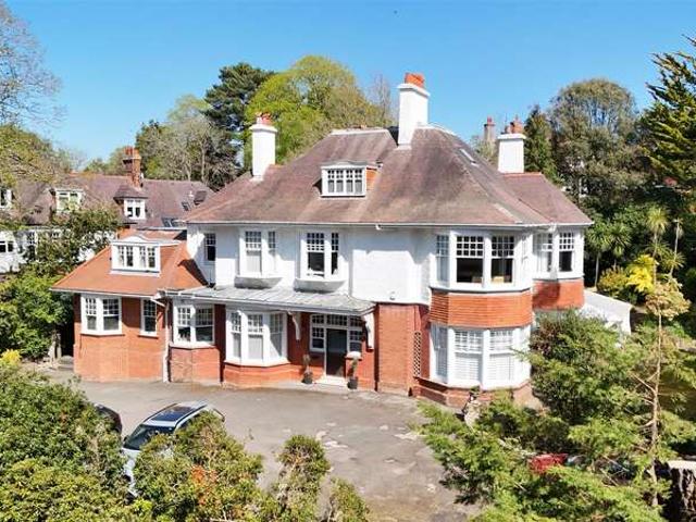 Apartment for sale in Bournemouth