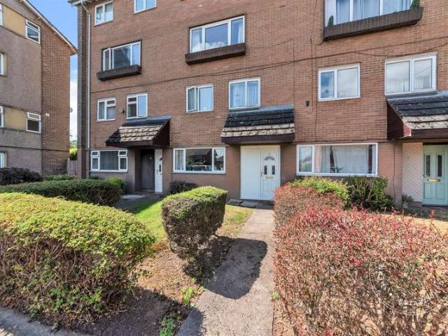 Apartment for sale in Falcon Lodge, Wales