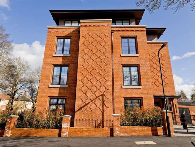 Apartment for sale in Chingford, Greater London