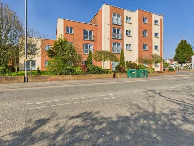 Apartment for sale in Newton-le-willows, Wargrave