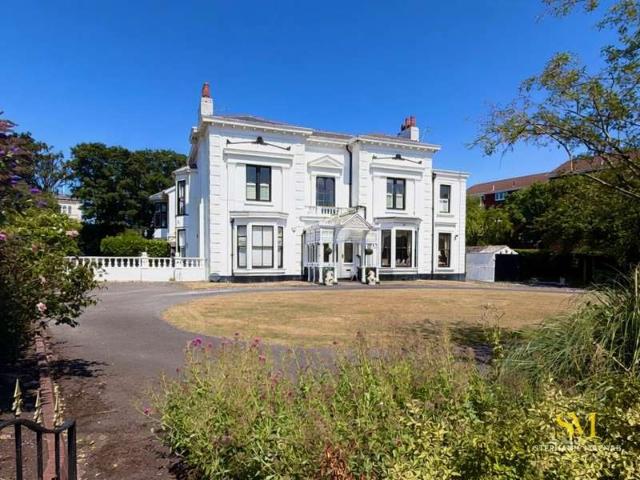 Apartment for sale in Southport, Sefton