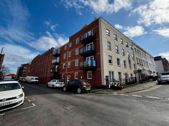 Apartment for sale in Stokes Croft, Feckenham