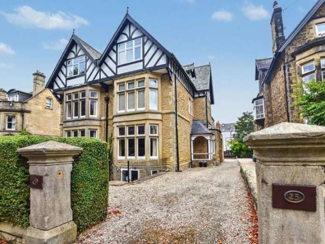 Apartment for sale in Low Harrogate, Harrogate