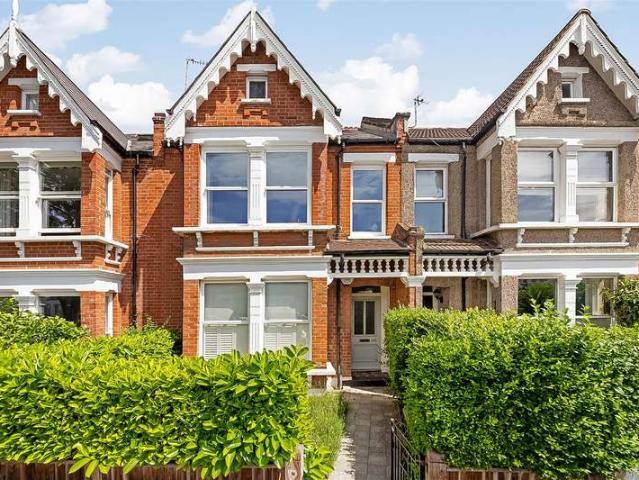 Apartment for sale in Tulse Hill, Greater London