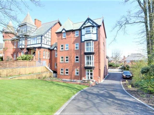 Apartment for sale in Southport, Sefton