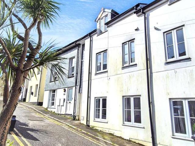 Apartment for sale in Falmouth, Cornwall