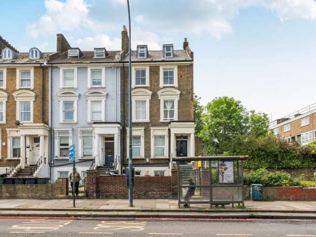 Apartment for sale in London Borough of Lewisham, New Cross