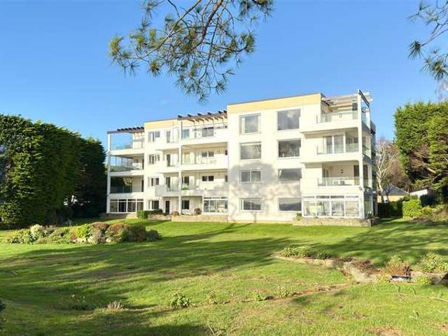 Apartment for sale in Canford Cliffs, Poole