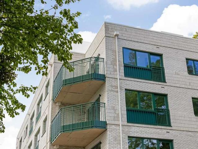 Apartment for sale in London Borough of Lewisham, Forest Hill