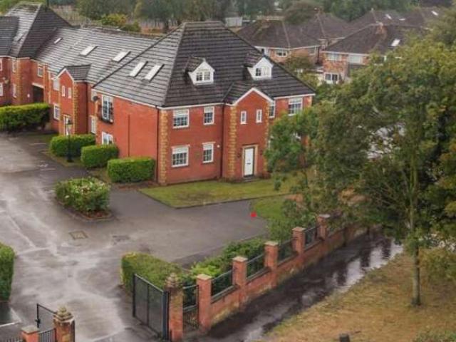 Apartment for sale in Moss Side, Sefton