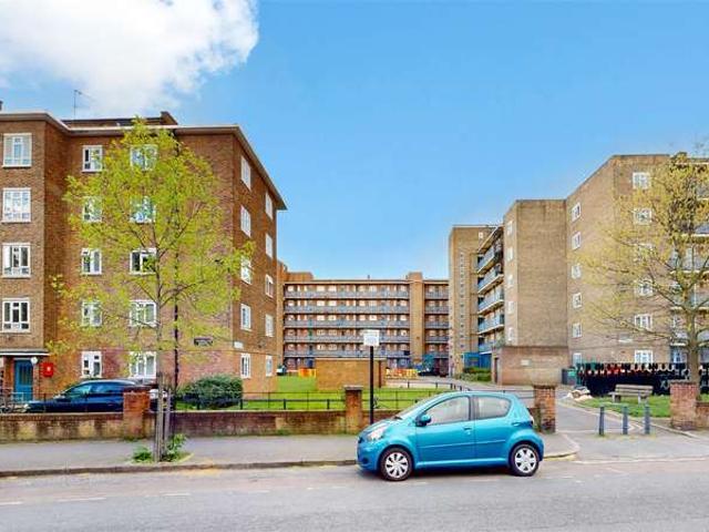 Apartment for sale in South Hackney, Greater London
