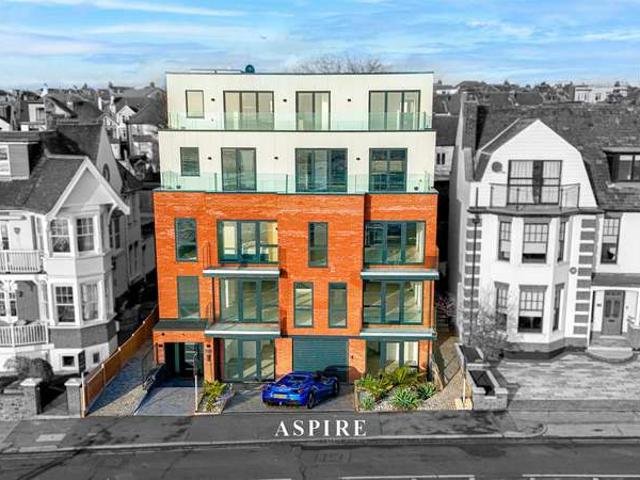 Apartment for sale in Alton Barnes, Essex