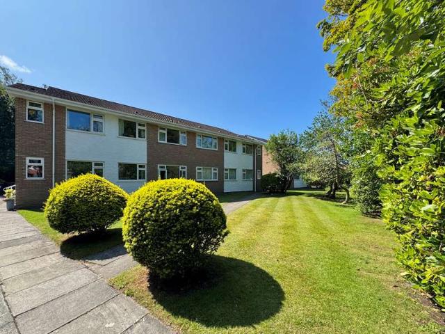 Apartment for sale in Formby, Little Altcar