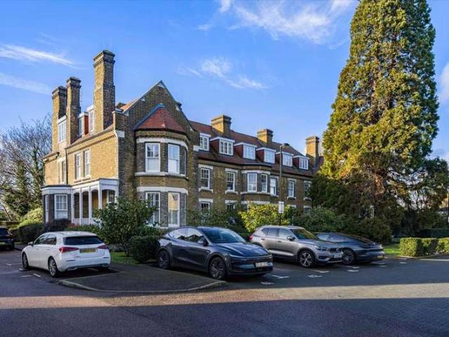 Apartment for sale in Stone, Monks Orchard