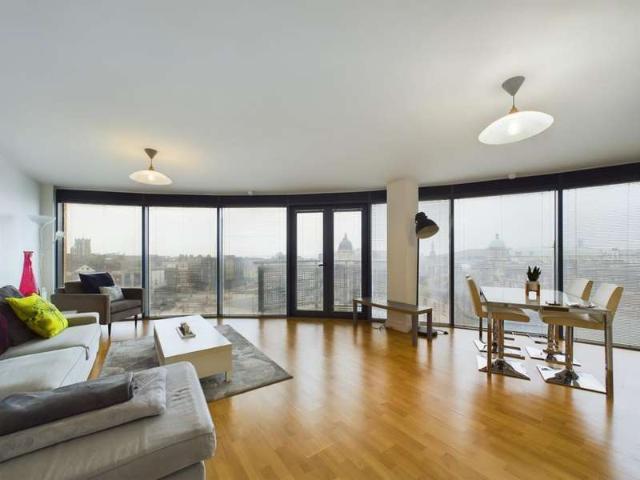 Apartment for sale in Old Town, Hull