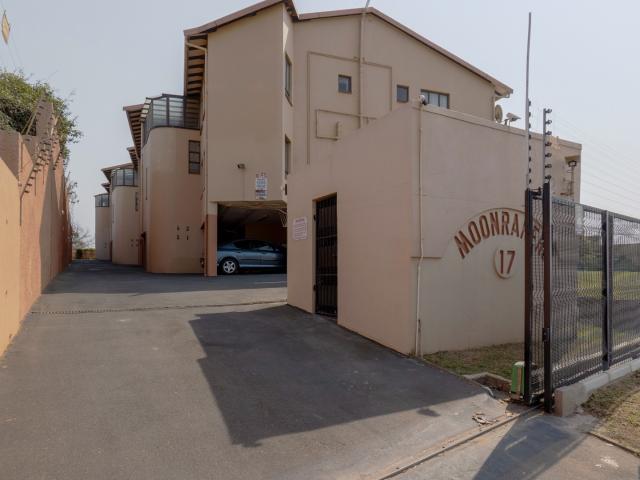 Apartment for sale in Kingsburgh, Kwazulu-natal