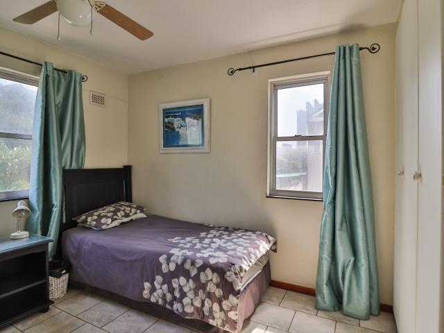 Apartment for sale in Kingsburgh, Kwazulu-natal