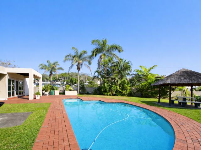 Apartment for sale in Kingsburgh, Kwazulu-natal