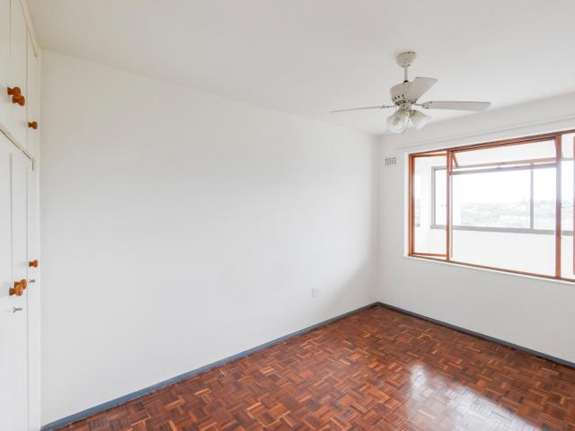 Apartment for sale in Kingsburgh, Kwazulu-natal