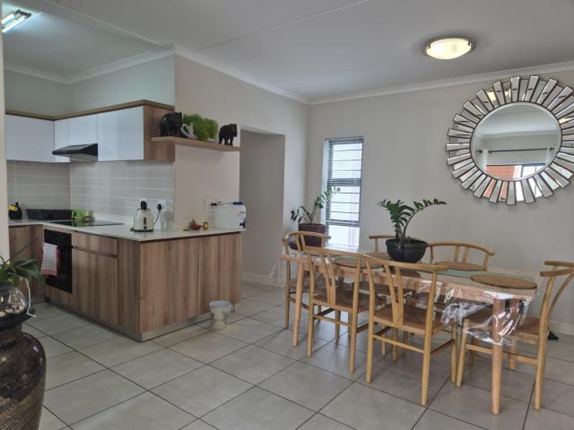 Apartment for sale in Princess Grant, Kwazulu-natal
