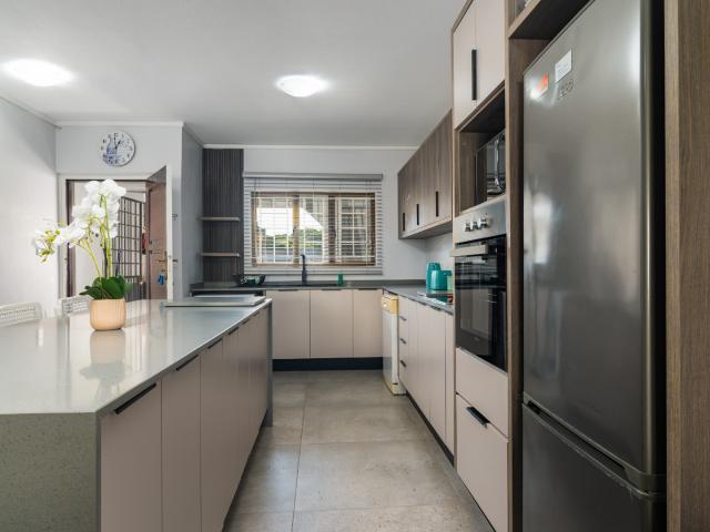 Apartment for sale in Princess Grant, Kwazulu-natal