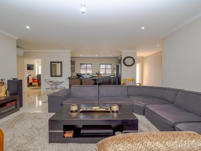 Apartment for sale in Princess Grant, Kwazulu-natal