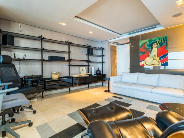 Apartment for sale in Cape Town, Western Cape