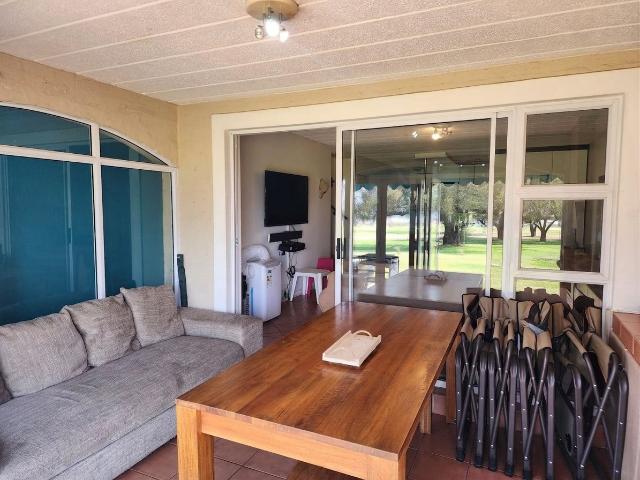 Apartment for sale in Hartbeespoort Dam Nature Reserve, North West