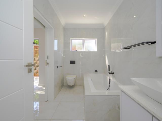 Apartment for sale in La Mercy, Kwazulu-natal