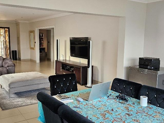 Apartment for sale in La Mercy, Kwazulu-natal