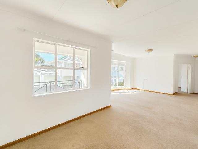 Apartment for sale in Nooitgedacht, Gauteng