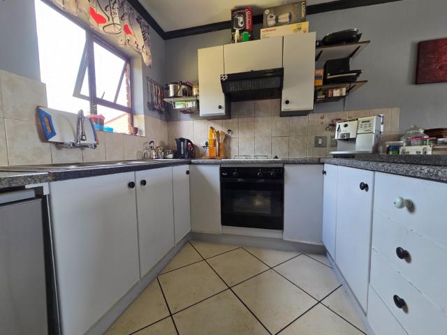 Apartment for sale in Vosloorus, Gauteng