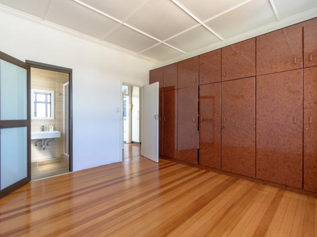 Apartment for sale in Seaview, Kwazulu-natal