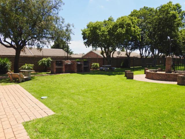 Apartment for sale in Nooitgedacht, Gauteng