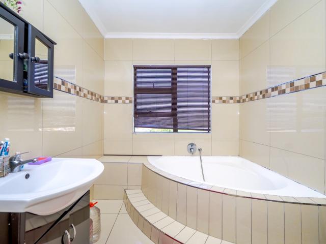 Apartment for sale in Tongaat Beach, Kwazulu-natal