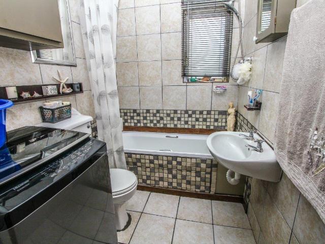 Apartment for sale in Parow, Western Cape